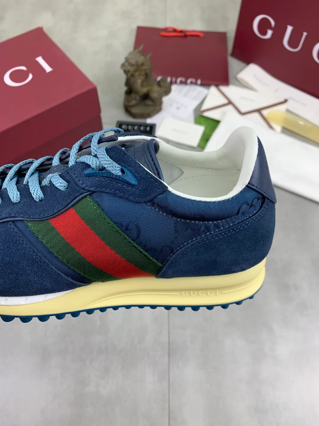 Men's shoes 💰P640 New Gucci Gucci Top version Latest catwalk style Re-Motion series Thick-soled casual sports shoes Original purchase and development ▪️Fabric: Original custom imported first-layer cowhide ▪️Sole: Original molded TPU material ▪️Sole thickness: 3.5CM ▪️Size: Men 39-45 Color: 8️⃣ colors available, boutique packaging